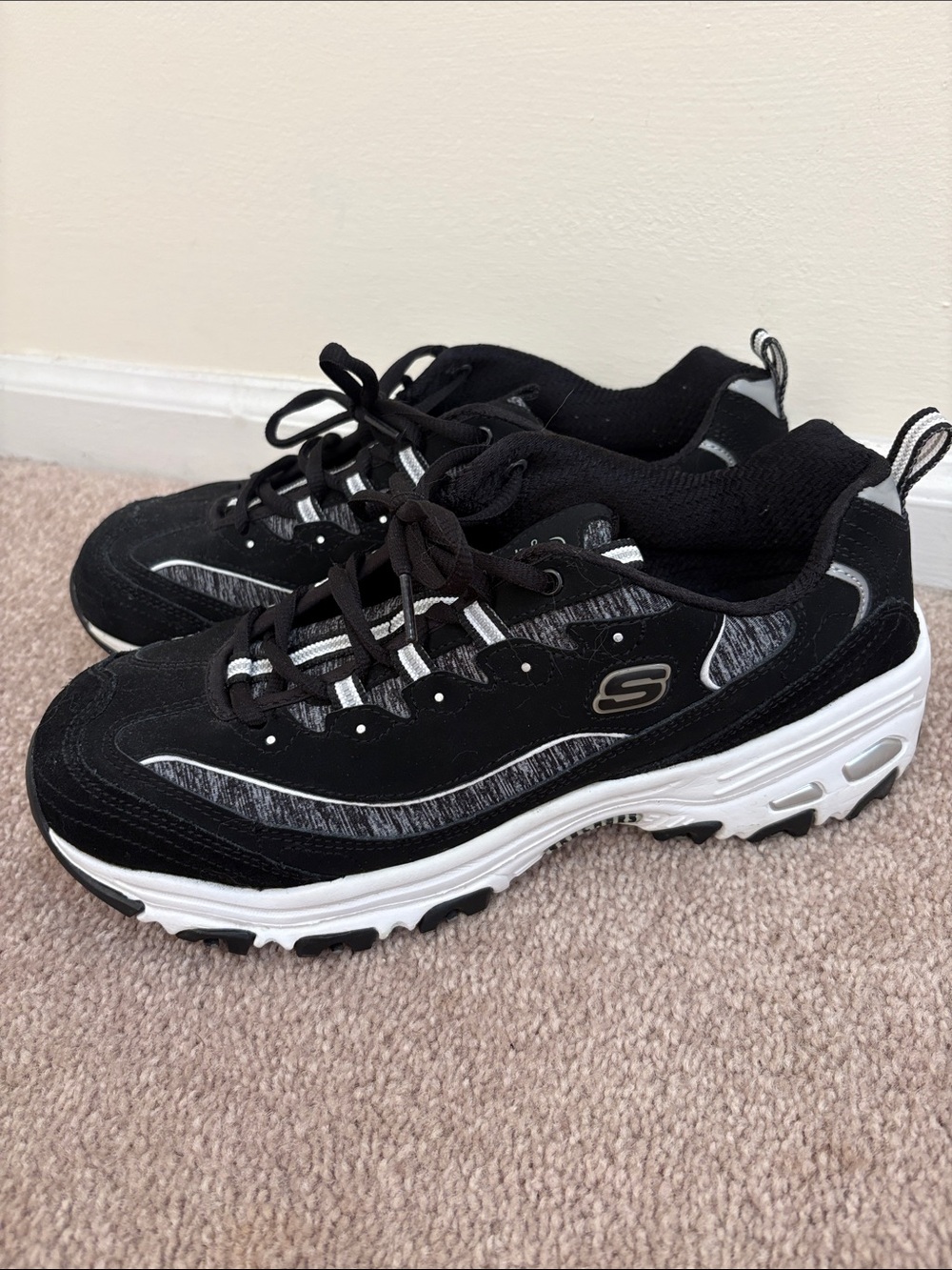 Skechers 11936 D'Lites Air-cooled Memory foam Size 11